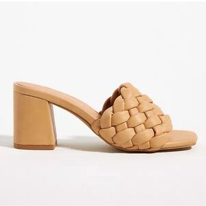 Seychelles Connoisseur Heels in Tan
